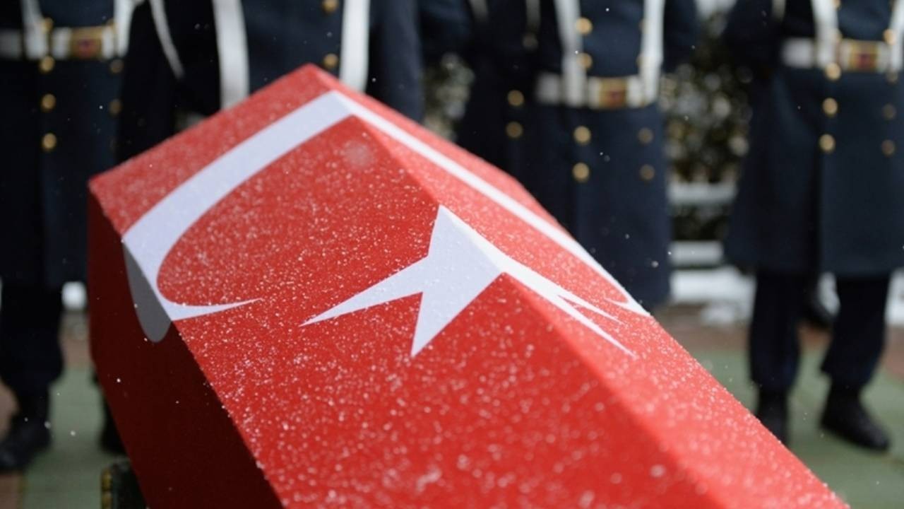 Pilot Albay Maden Kalp Krizi Nedeniyle Libya’da Şehit Oldu Havacılık dünyasında büyük acı