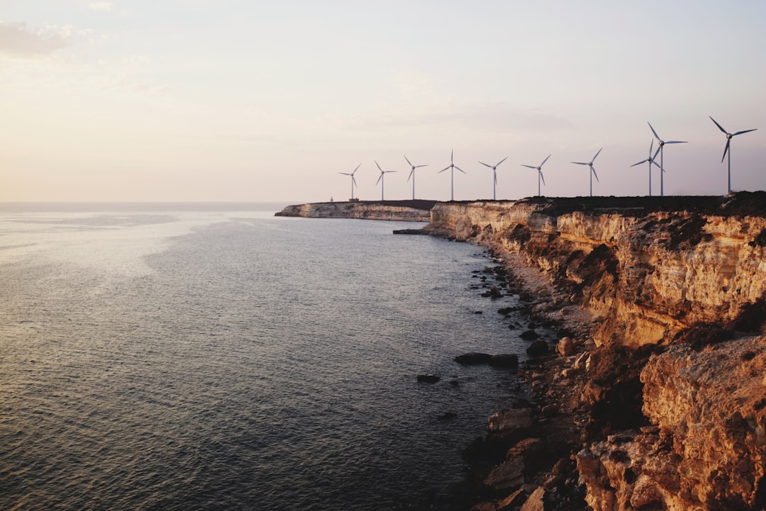 Türkiye’de Alternatif Enerji Kaynakları: Geleceğin Güç Çözümleri ve Yatırım Fırsatları
