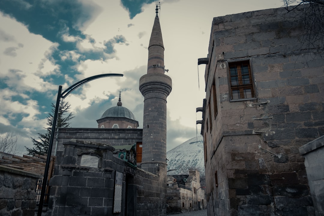 Popüler Türk Filmlerinin Simgesel Mekanları ve Arka Plan Hikayeleri