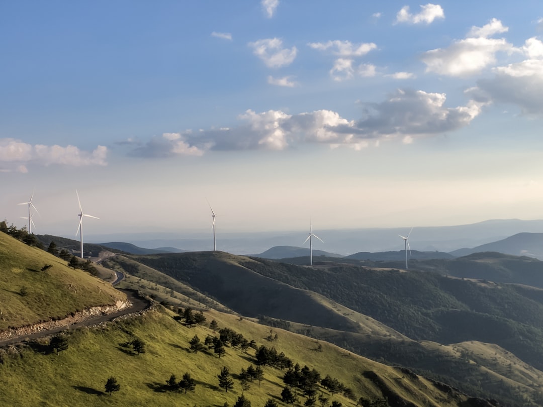 Türkiye’de Sürdürülebilir Enerji Kaynaklarının Geleceği ve Gelişen Teknolojiler