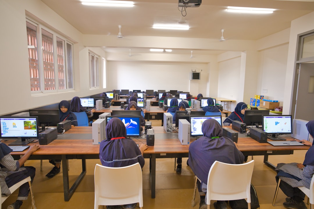 Teknoloji Destekli Yenilikçi Öğrenme Yöntemleri ile 21. Yüzyıl Becerileri Kazanmak