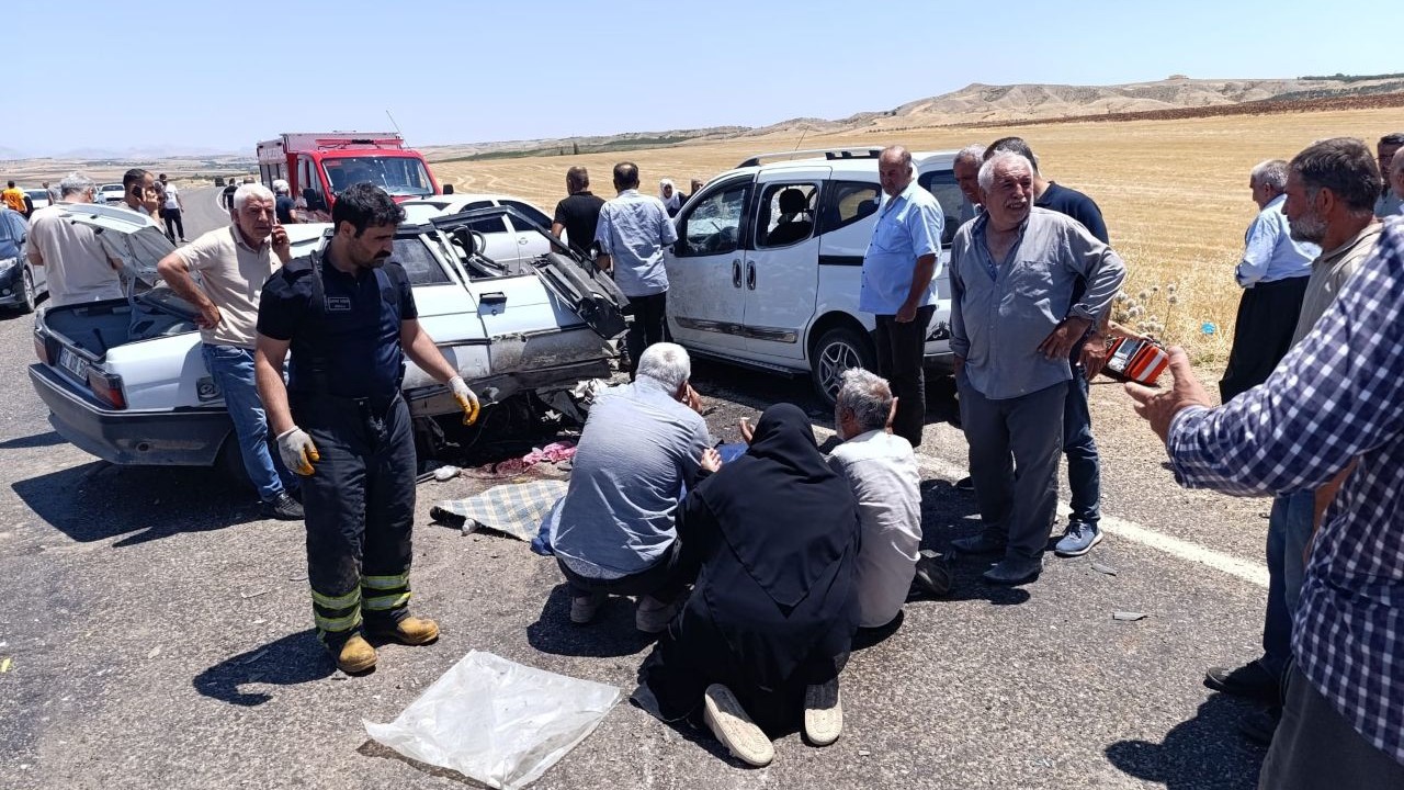 Adıyaman’da Trafik Kazası: Hayatını Kaybedenler ve Yaralılar! Detaylar İçin Tıkla