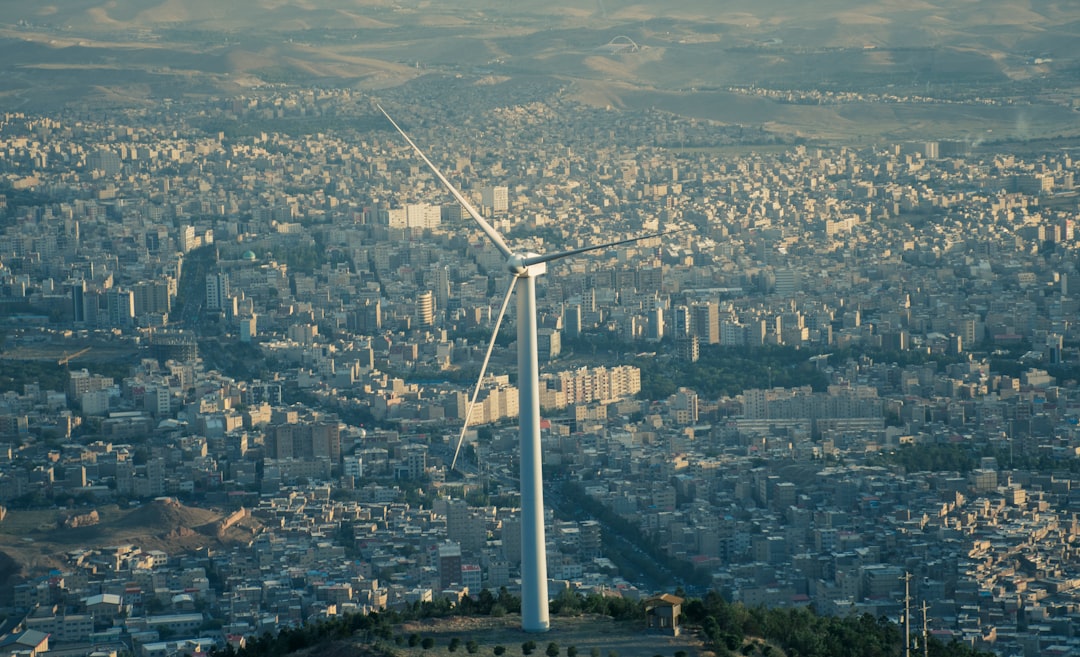 “Türkiye’de Yenilenebilir Enerjinin Geleceği: Gelişmeler, Fırsatlar ve Zorluklar”