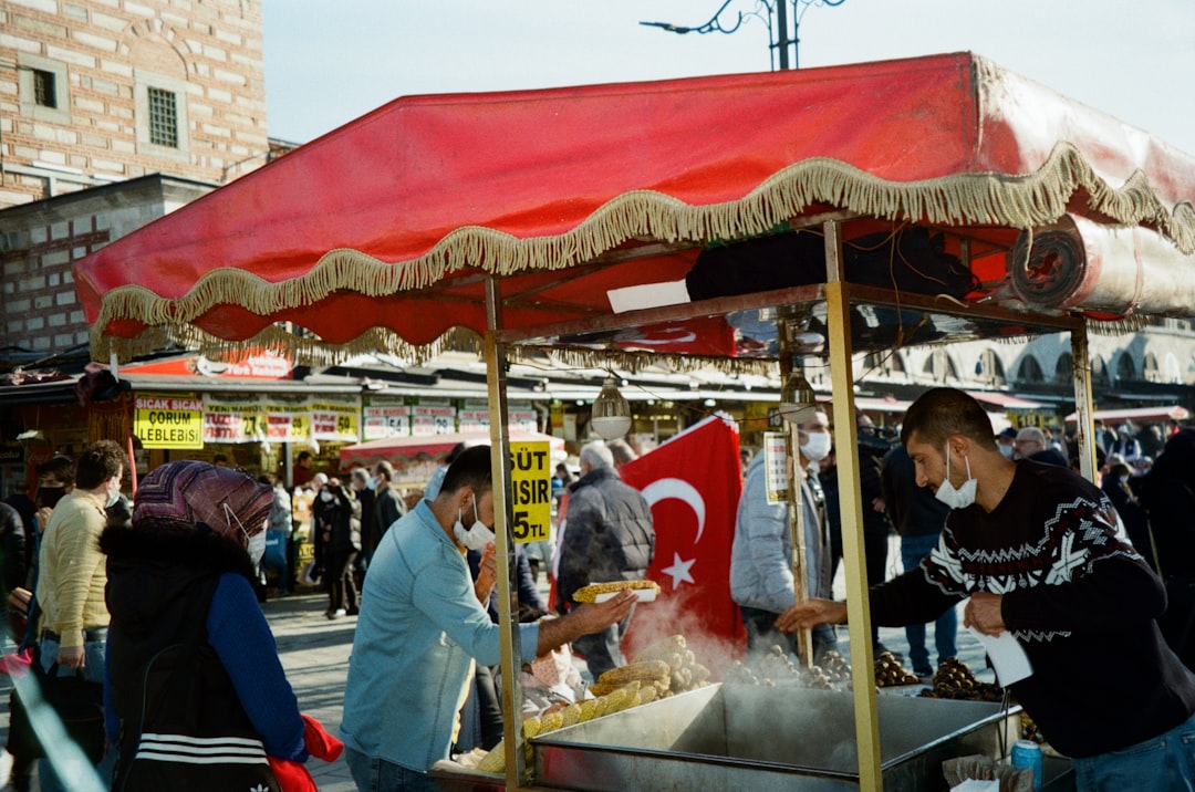 İstanbul’un Gizli Kalmış Lezzet Durakları: Keşfedilmemiş Tatlar Rehberi