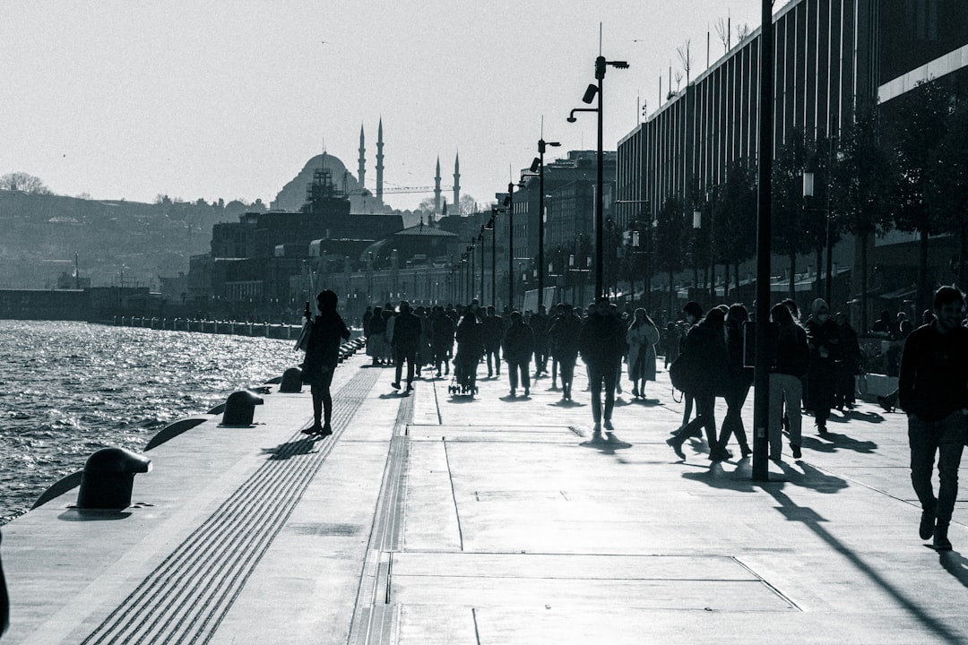 İstanbul’un Gizli Kalmış Yürüyüş Rotaları ve Doğada Yeniden Enerji Bulma Rehberi