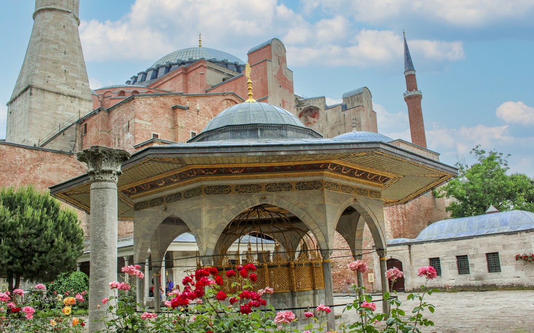 Osmanlı İmparatorluğu’nun Az Bilinen Gizemli Tarihi: Saray Entrikaları ve Harem Hayatı