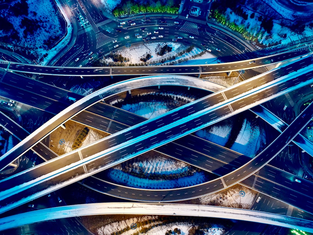 Geleceğin Ulaşım Teknolojileri ve Akıllı Şehirler: 2050 Yılına Hazır Mı?