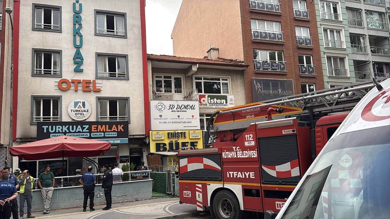 Kütahya Otel Yangını: Dumandan Etkilenen 10 Kişinin Durumu ve Tahliye Süreci
