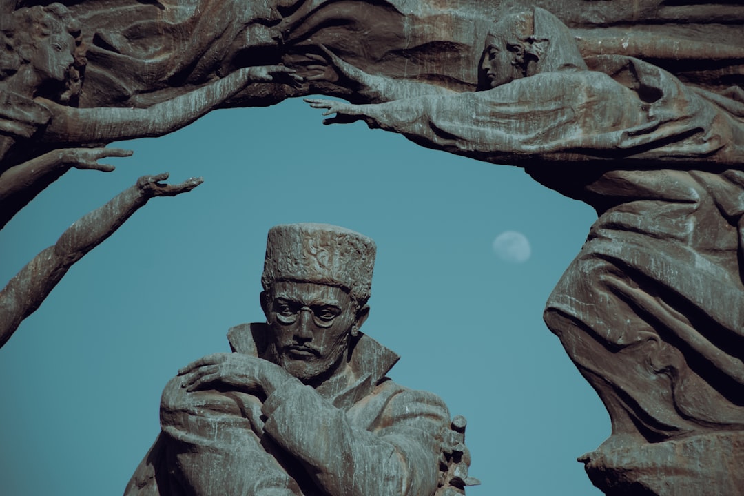 Türk Mitolojisinde Akıl Almaz Efsaneler ve Günümüze Yansımaları