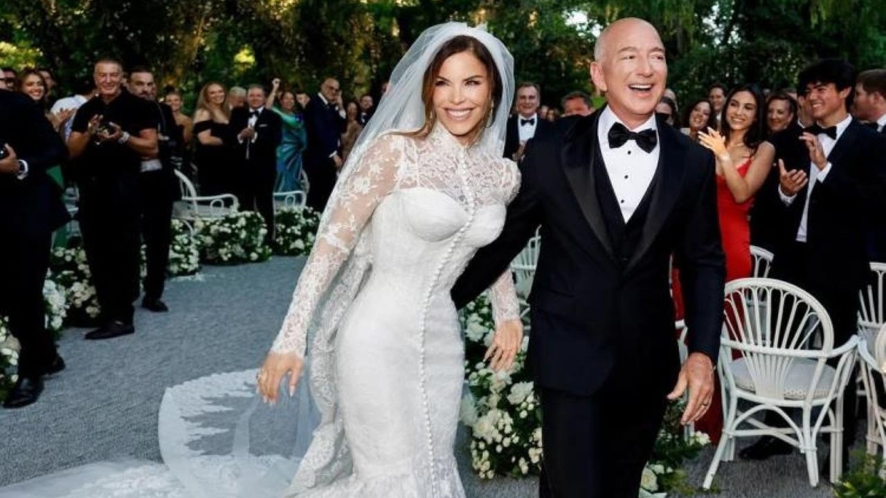 Jeff Bezos ve Lauren Sanchez’in Muhteşem Düğünü: Yılın En Çok Konuşulan Evliliği