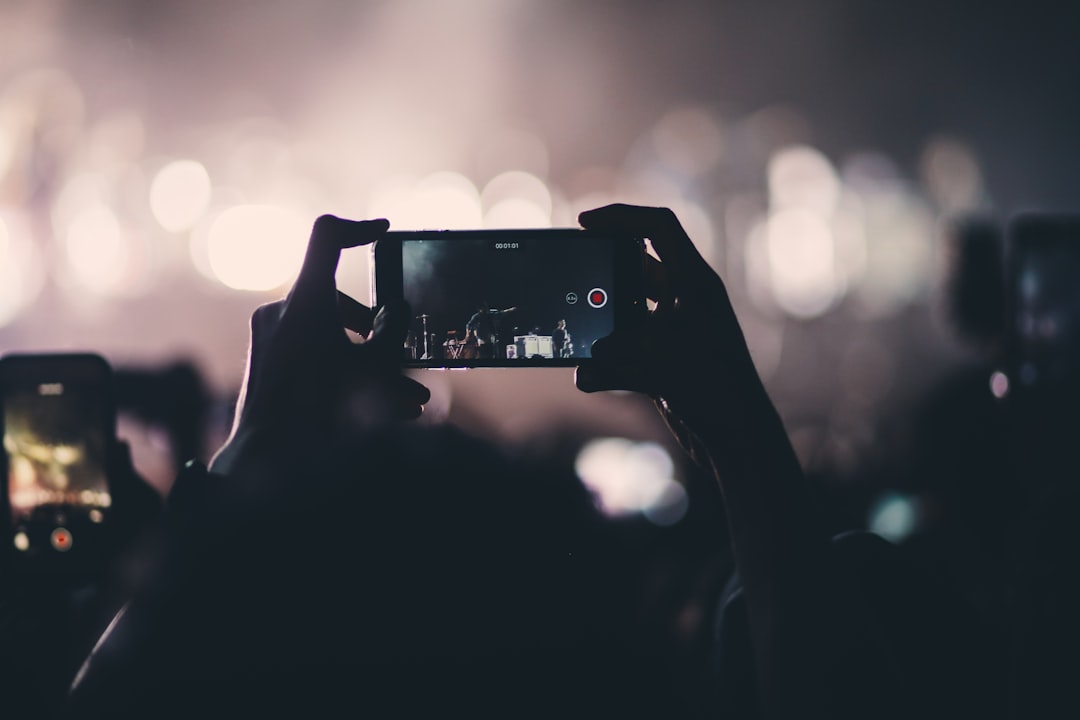 Mobil Cihazlarda Yapay Zeka Destekli Fotoğrafçılık: Geleceğin Çekim Teknikleri ve İpuçları