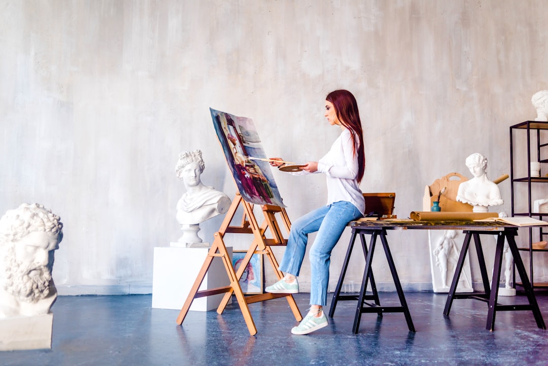 Sanat Terapisinin Psikolojik Sağlık Üzerindeki Etkileri ve Uygulama Yöntemleri