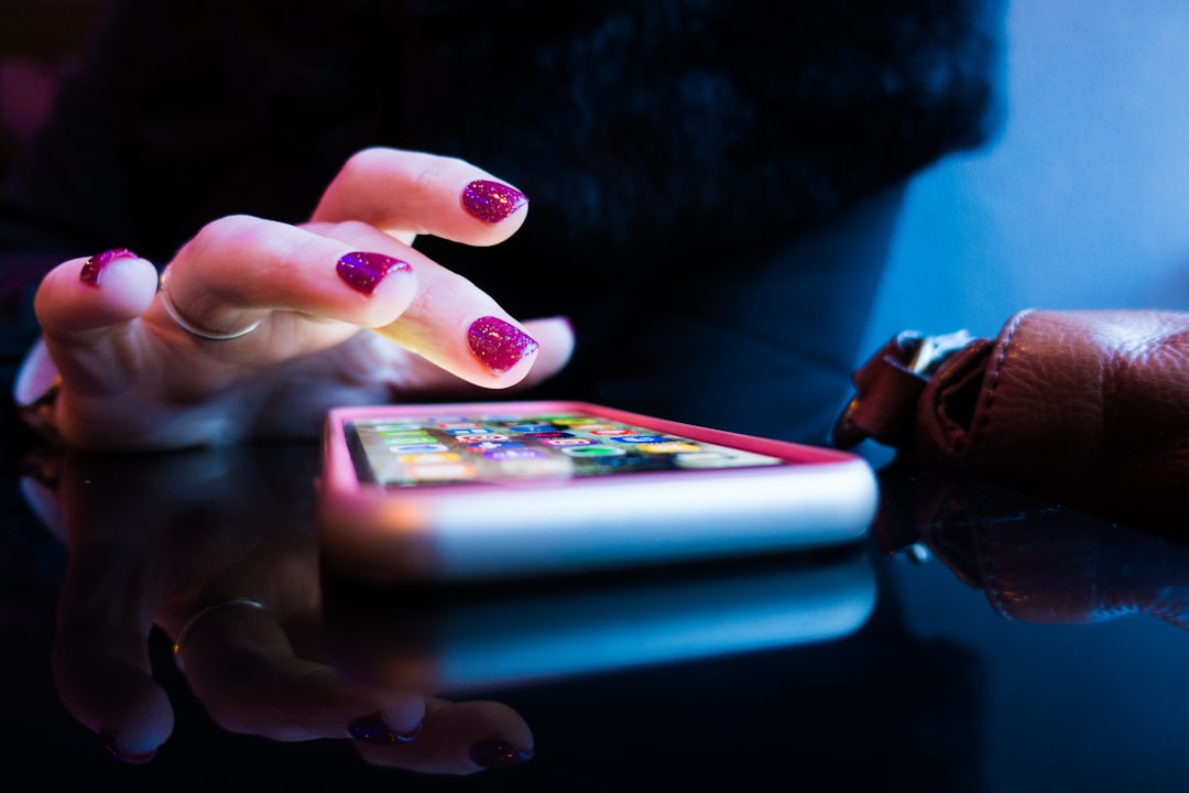 Dijital Çağın Hastalığı: Akıllı Telefon Bağımlılığı ve Beyin Sağlığına Etkileri